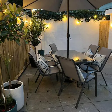 The Hillcrest, Luxury In Town