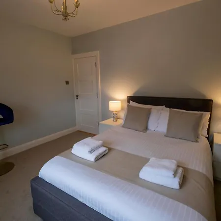 The Hillcrest, Luxury In Town Ferienhaus *