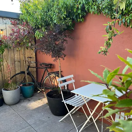 The Hillcrest, Luxury In Town * Castleblayney