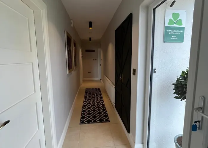 The Hillcrest, Luxury In Town Feriehus Castleblayney