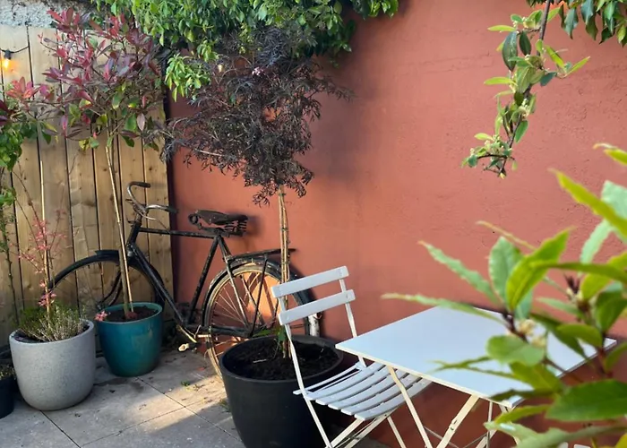 The Hillcrest, Luxury In Town * Castleblayney