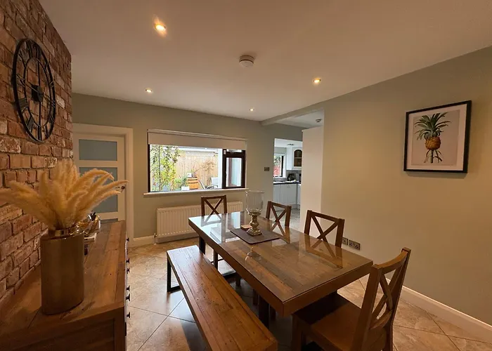 Feriehus The Hillcrest, Luxury In Town