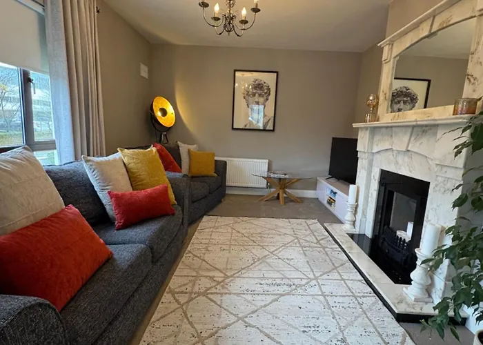 Feriehus The Hillcrest, Luxury In Town *